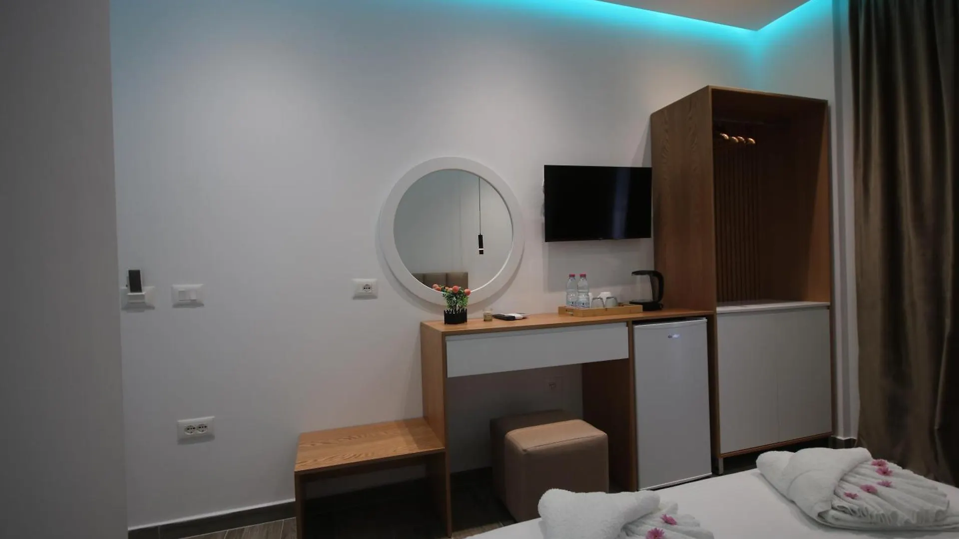 Klea Rooms Himare
