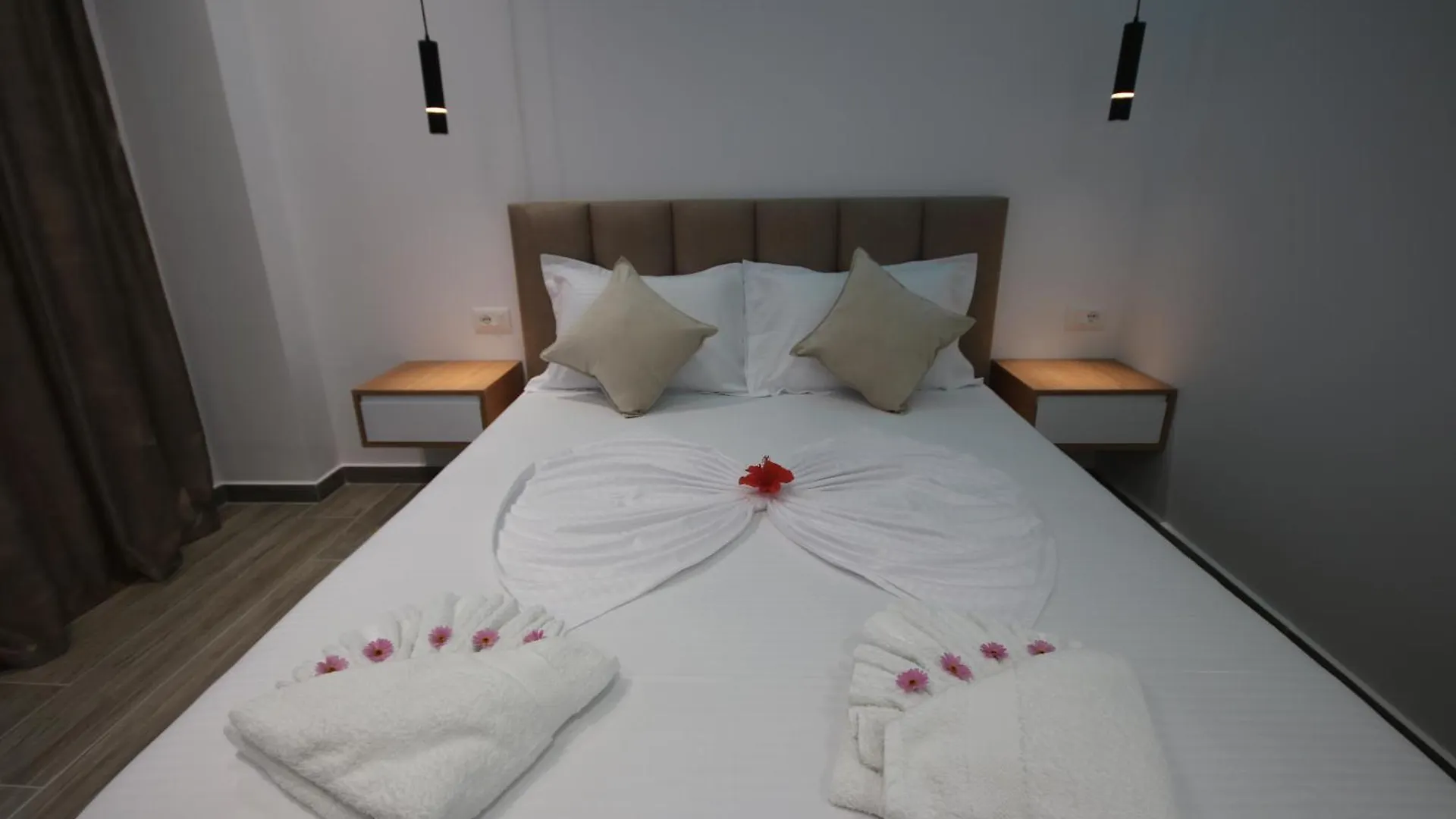 Homestay Klea Rooms Himare