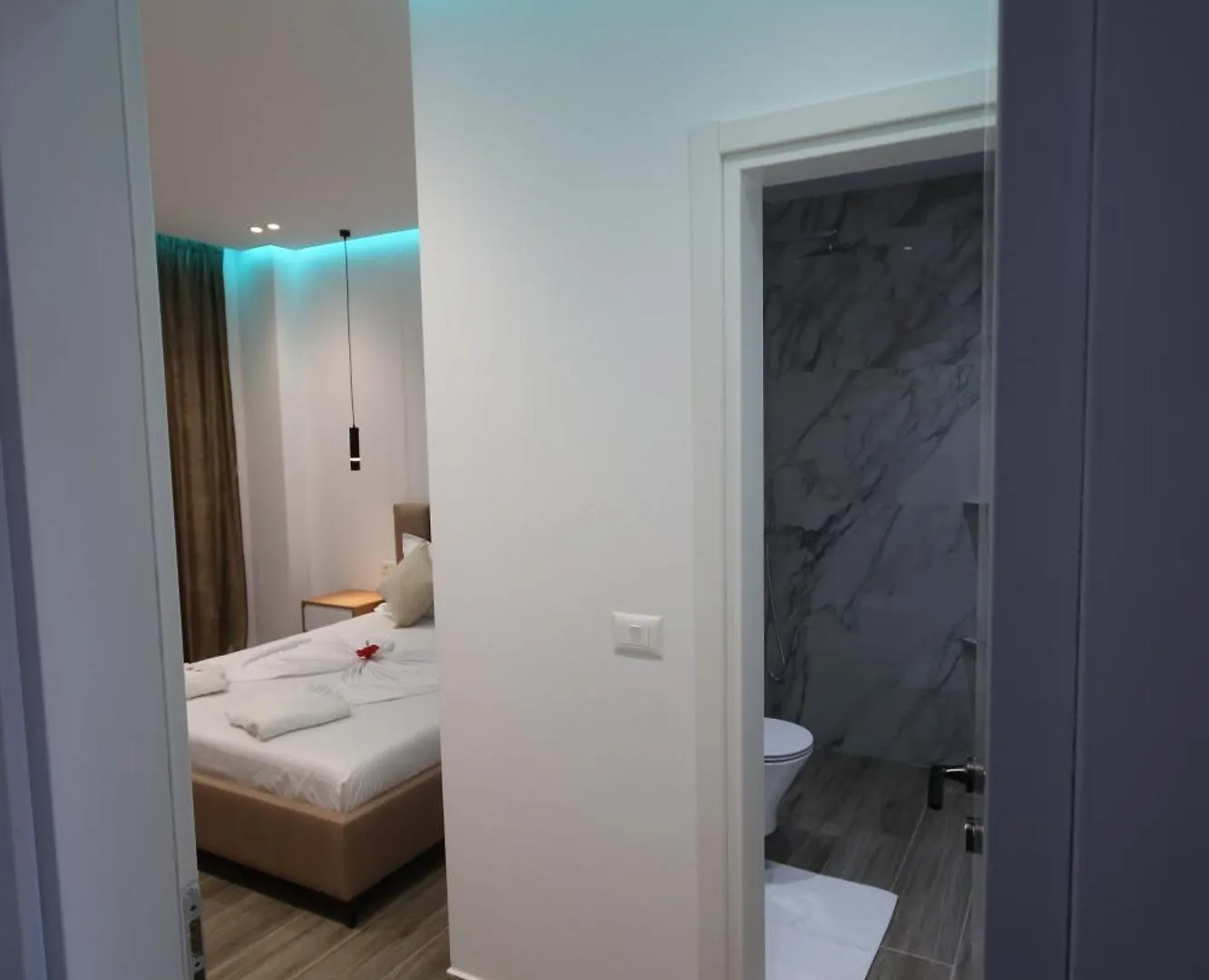 Klea Rooms Himare Homestay