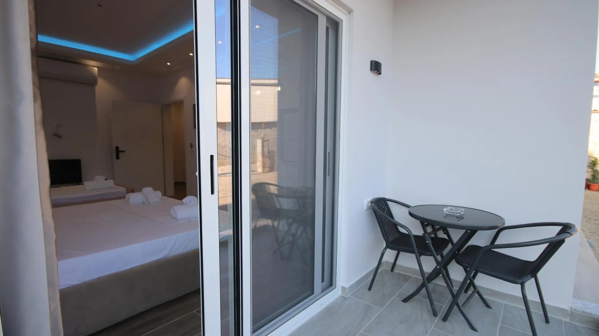 Klea Rooms Himare