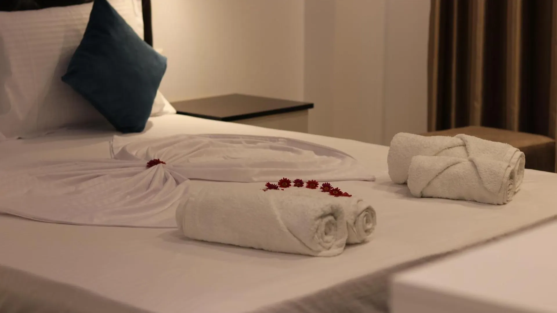 Klea Rooms Himare Homestay